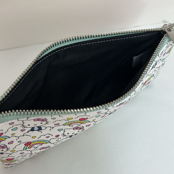 Hello Kitty zippered cosmetic pouch, pencil case, everyday pouch NWT - Picture 11 of 16